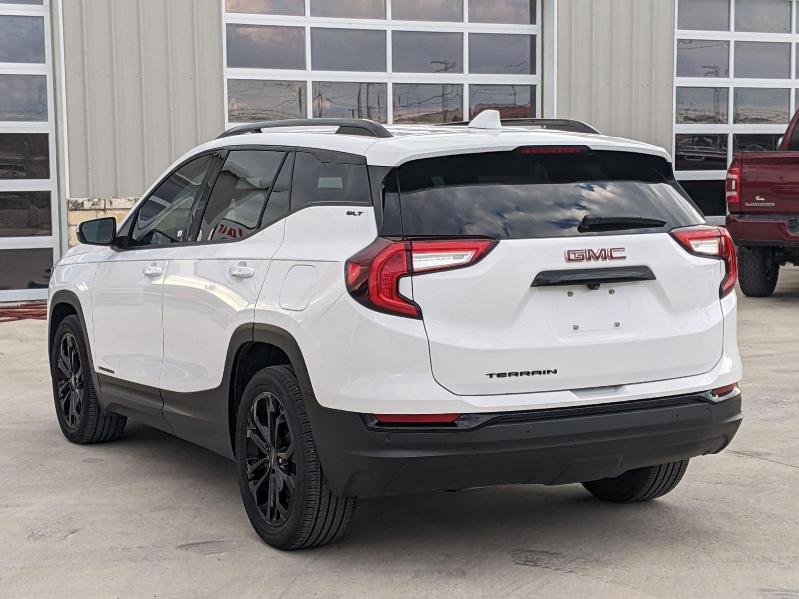 2022 GMC Terrain Vehicle Photo in Seguin, TX 78155