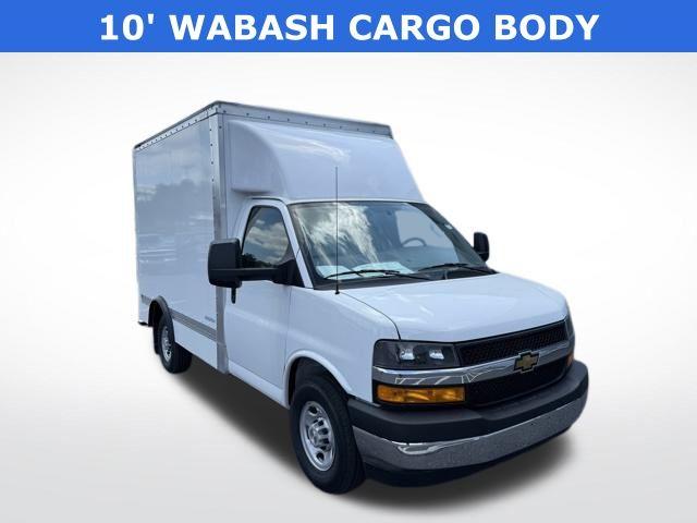 2025 Chevrolet Express Cutaway 3500 Vehicle Photo in MECHANICSBURG, PA 17050-5233