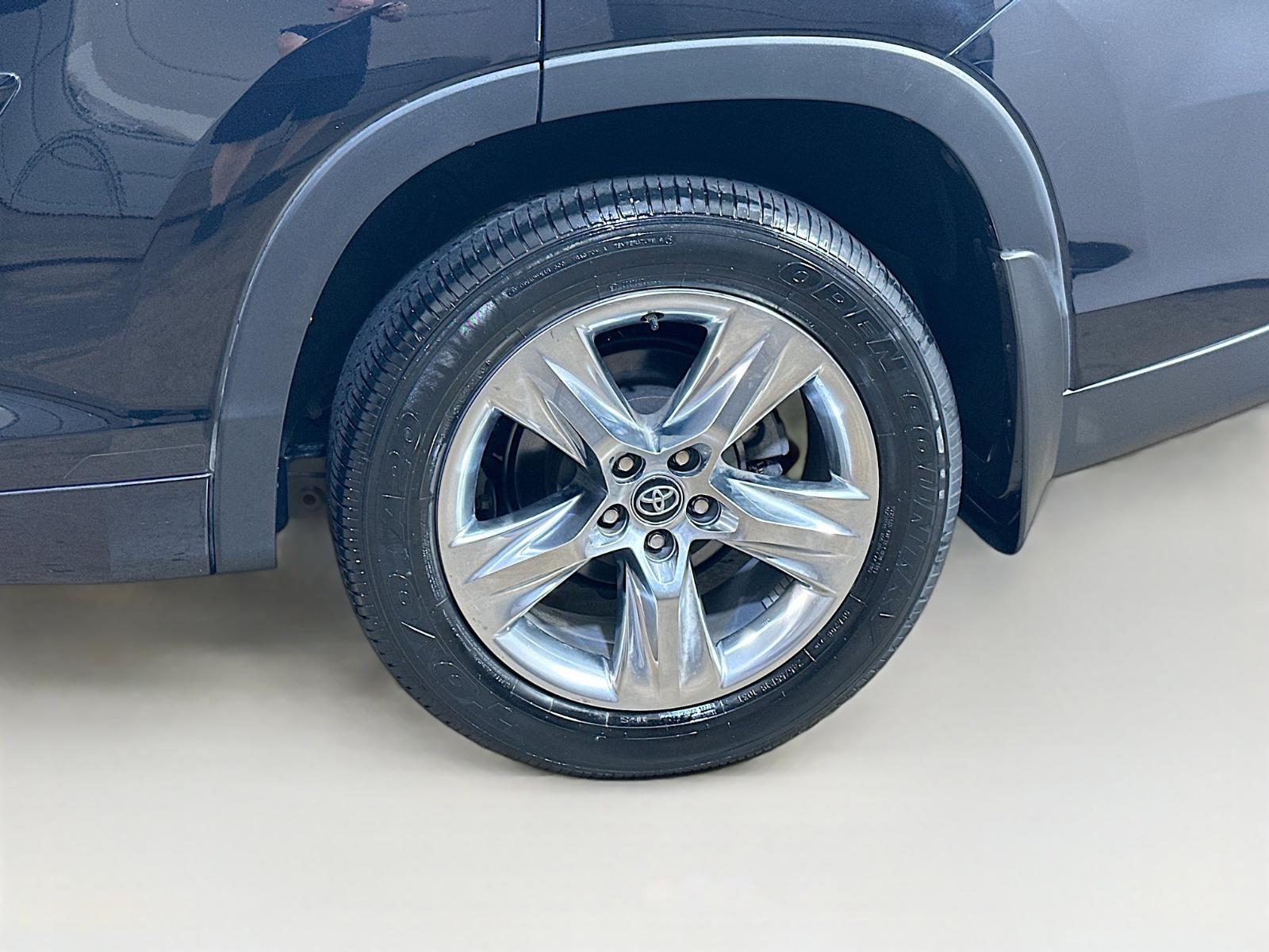 2018 Toyota Highlander Vehicle Photo in Langhorne, PA 19047