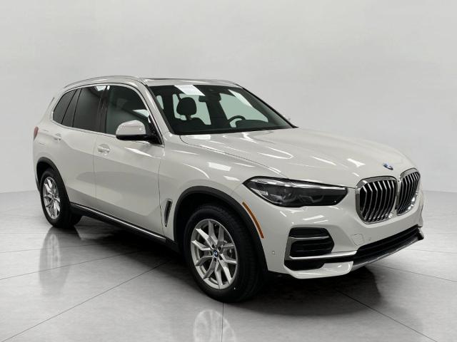 2022 BMW X5 xDrive40i Vehicle Photo in Appleton, WI 54913