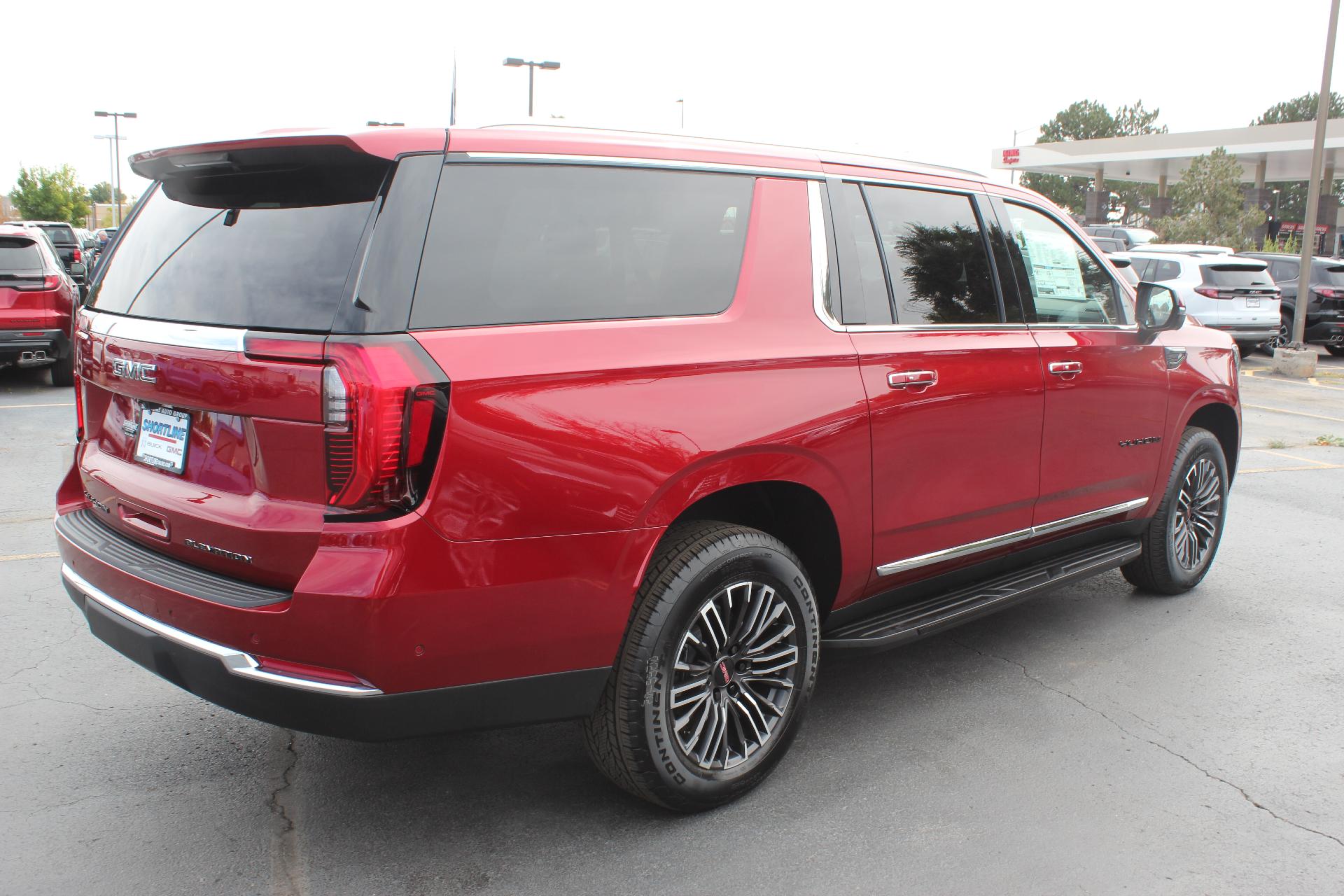 2026 GMC Yukon XL Vehicle Photo in AURORA, CO 80012-4011
