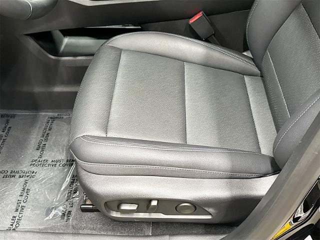 2025 Chevrolet Equinox Vehicle Photo in EVERETT, WA 98203-5662