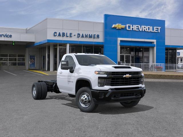 2026 Chevrolet Silverado 3500 HD CC Vehicle Photo in INDEPENDENCE, MO 64055-1314