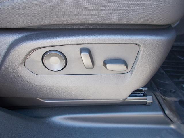 2025 GMC HUMMER EV Pickup Vehicle Photo in LOWELL, MA 01852-4336