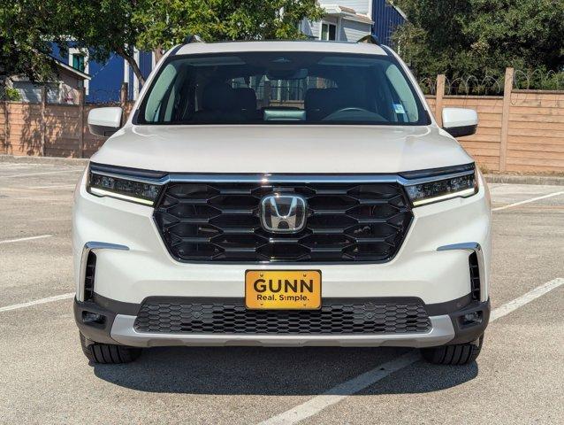2024 Honda Pilot Vehicle Photo in San Antonio, TX 78230