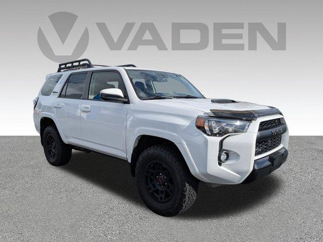 2019 Toyota 4Runner Vehicle Photo in BRUNSWICK, GA 31525-1881