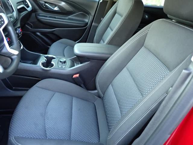2024 GMC Terrain Vehicle Photo in ZELIENOPLE, PA 16063-2910