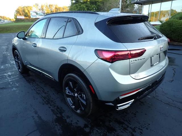 2025 Buick Envision Vehicle Photo in ZELIENOPLE, PA 16063-2910