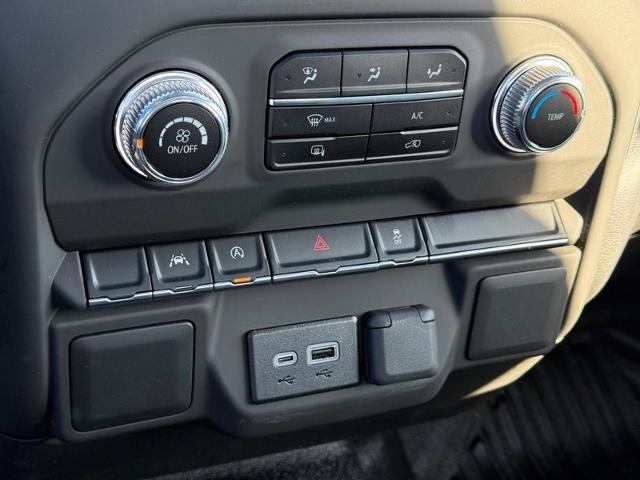 2025 GMC Sierra 1500 Vehicle Photo in COLUMBIA, MO 65203-3903