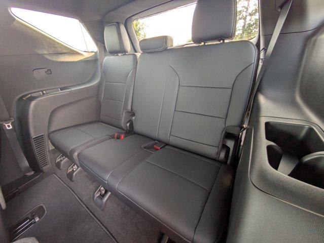 2025 Chevrolet Traverse Vehicle Photo in BRUNSWICK, GA 31525-1881