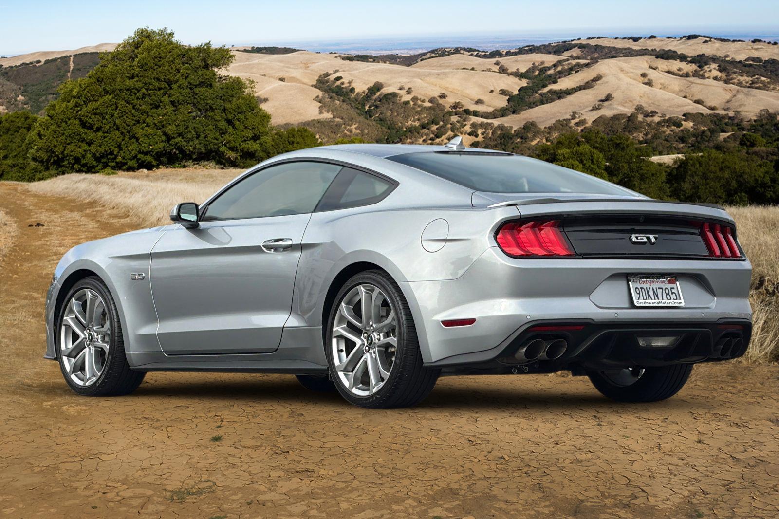 2022 Ford Mustang GT Premium - Photo 6