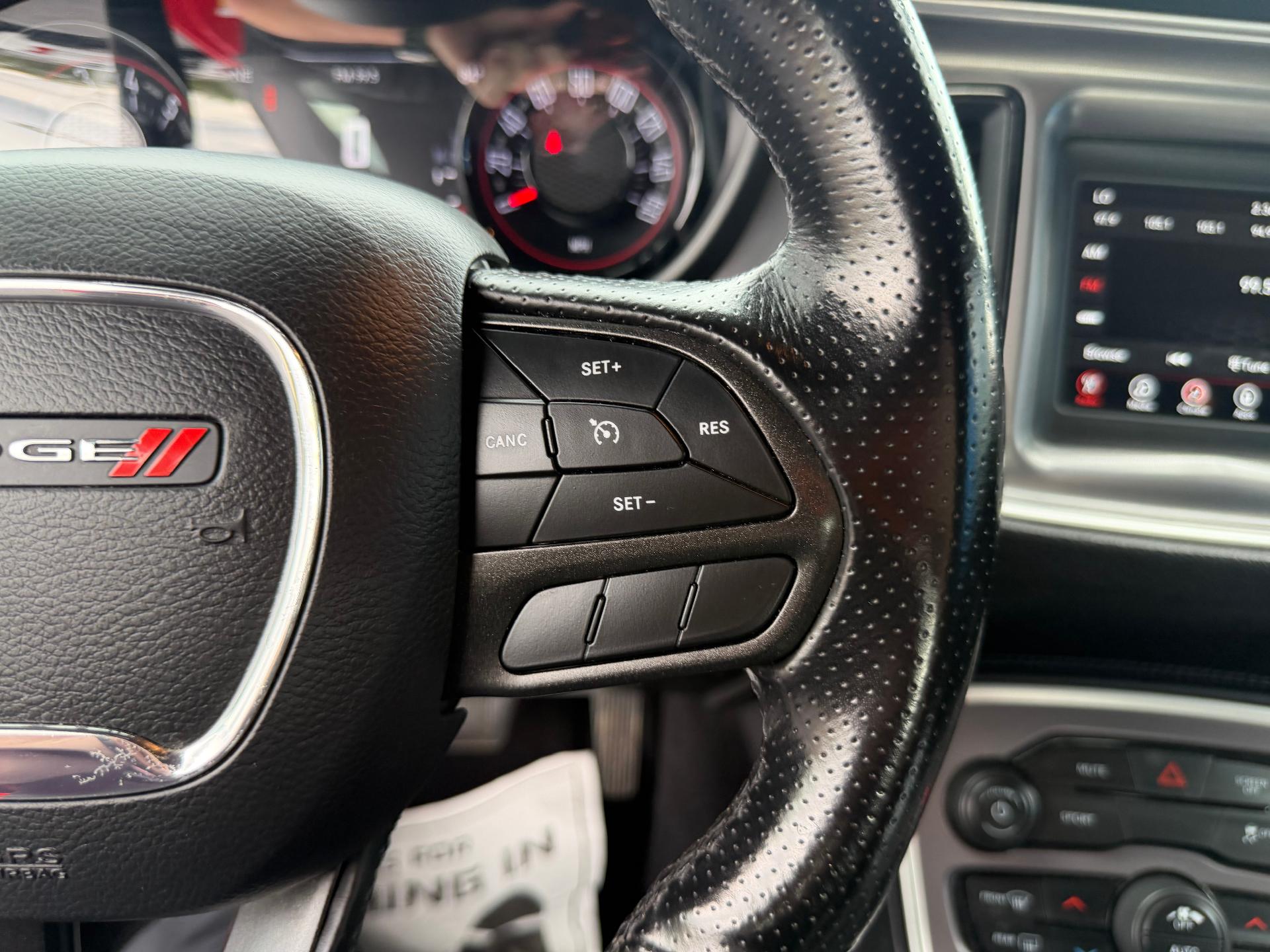 2022 Dodge Challenger photo 22 of 32