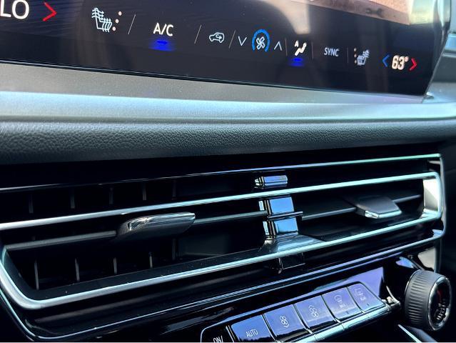 2025 Chevrolet Traverse Vehicle Photo in SAVANNAH, GA 31406-4513