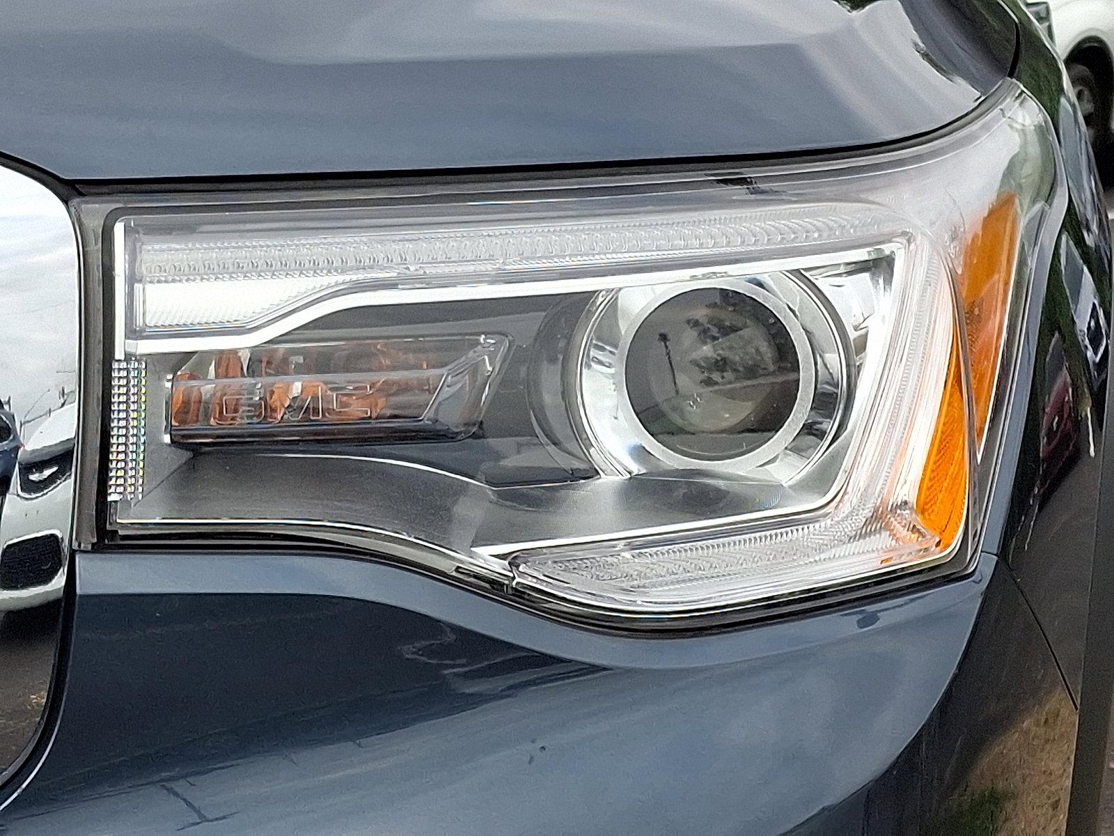 2019 GMC Acadia Vehicle Photo in Easton, PA 18045