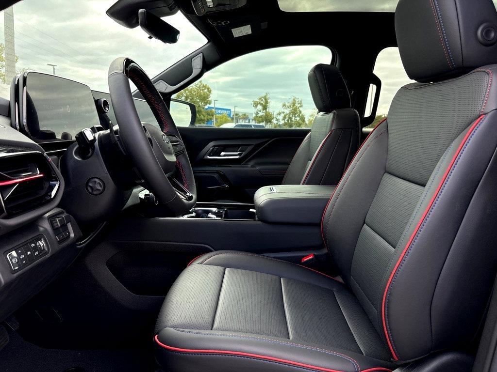 2024 Chevrolet Silverado EV Vehicle Photo in POOLER, GA 31322-3252