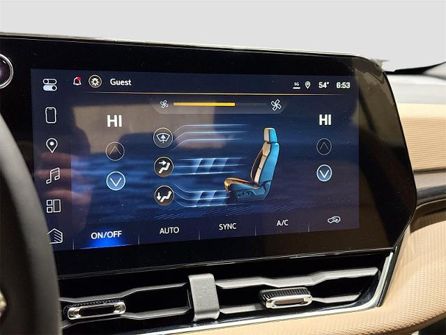 2026 Chevrolet Equinox Vehicle Photo in EVERETT, WA 98203-5662