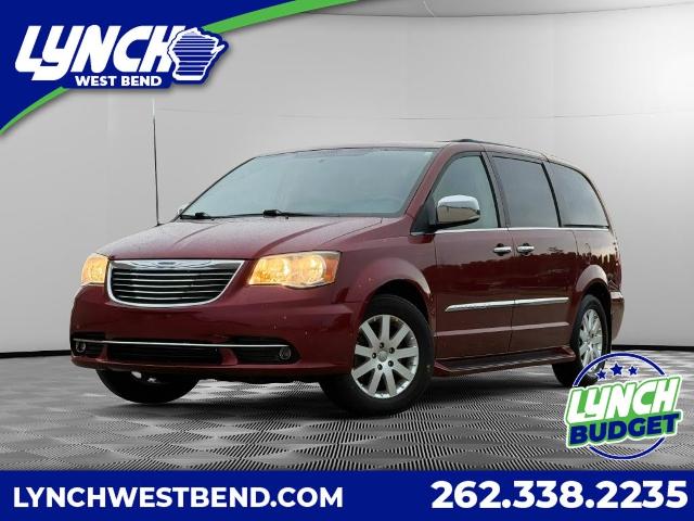2012 Chrysler Town & Country Vehicle Photo in Mukwonago, WI 53149