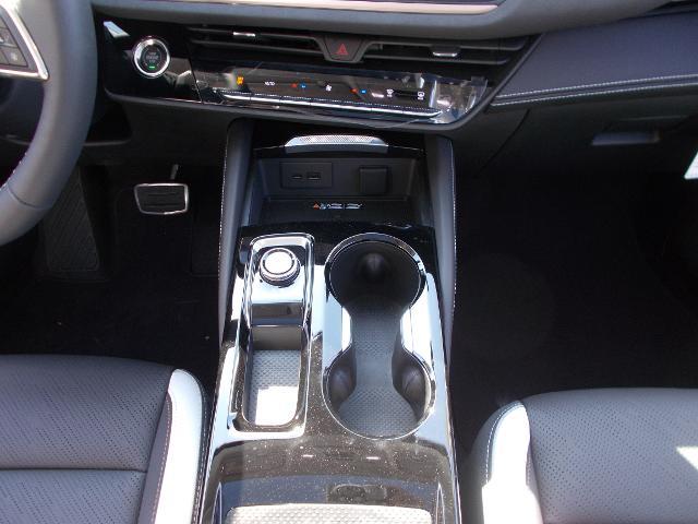 2025 Buick Envision Vehicle Photo in LOWELL, MA 01852-4336