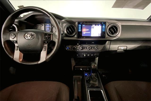 2018 Toyota Tacoma Vehicle Photo in Lees Summit, MO 64086
