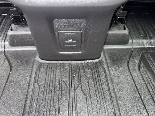 2024 GMC Terrain Vehicle Photo in LEOMINSTER, MA 01453-2952