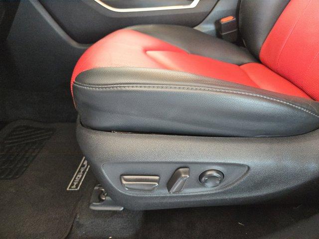 2021 Toyota Highlander Vehicle Photo in Decatur, TX 76234