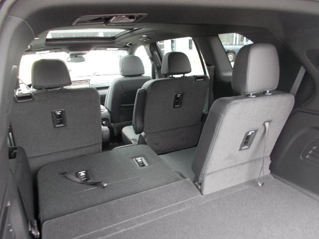 2025 GMC Acadia Vehicle Photo in LOWELL, MA 01852-4336