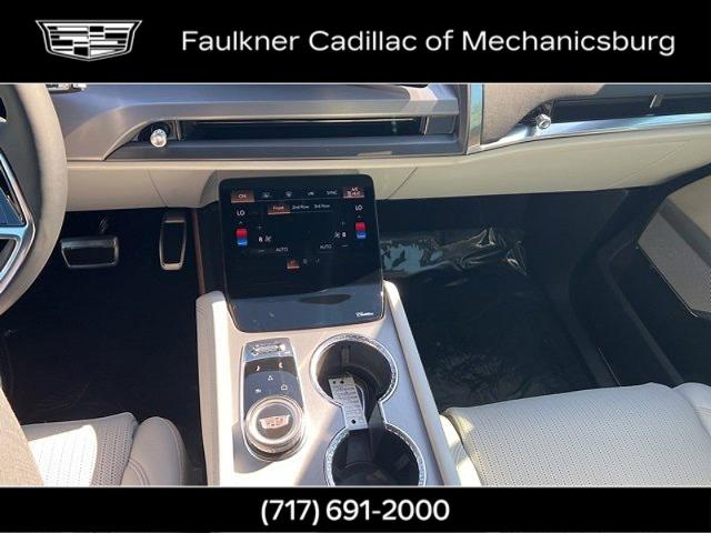 2026 Cadillac VISTIQ Vehicle Photo in MECHANICSBURG, PA 17050-1707