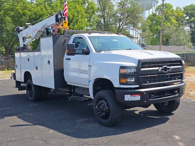 2024 Chevrolet Silverado Chassis Cab Vehicle Photo in INDEPENDENCE, MO 64055-1314