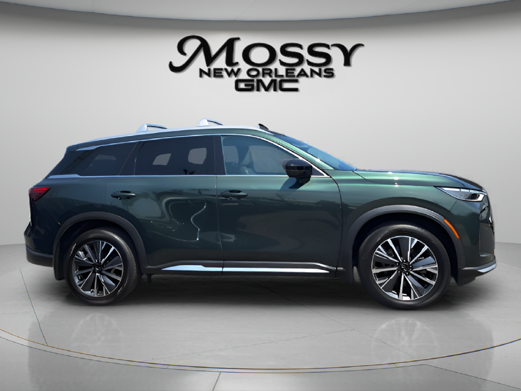 2026 INFINITI QX60 photo 4 of 32