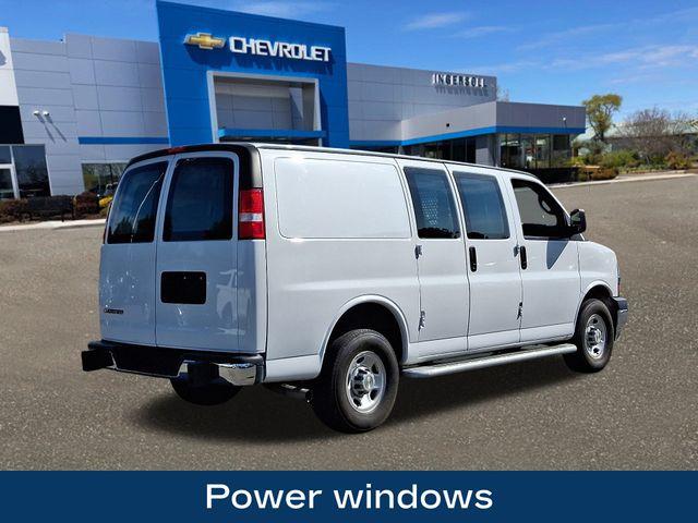 2023 Chevrolet Express Cargo 2500 Vehicle Photo in DANBURY, CT 06810-5034