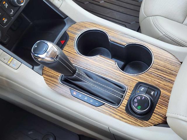 2019 GMC Acadia Vehicle Photo in DENTON, TX 76210-9321