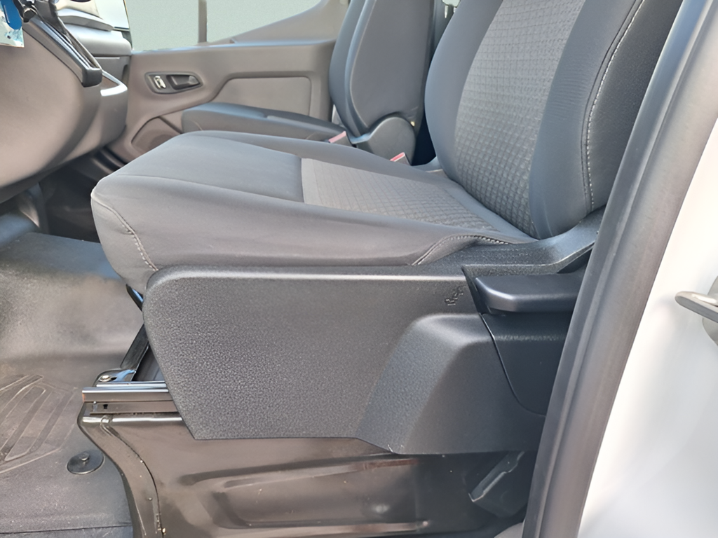 2025 Ford Transit Cargo Van photo 29 of 33