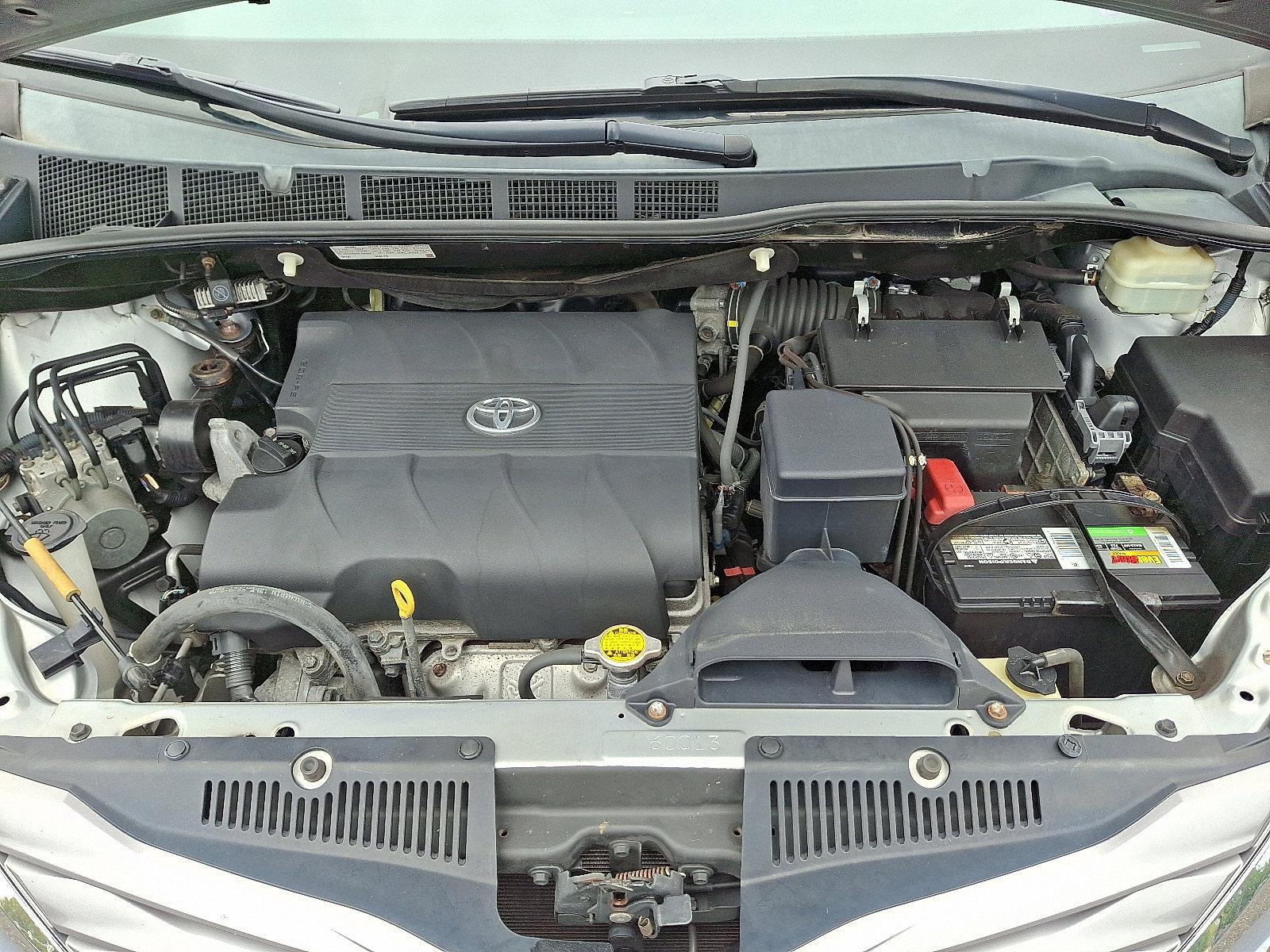 2015 Toyota Sienna Vehicle Photo in Trevose, PA 19053