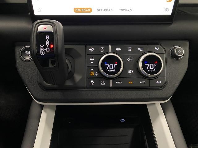 2025 Defender Vehicle Photo in Appleton, WI 54913