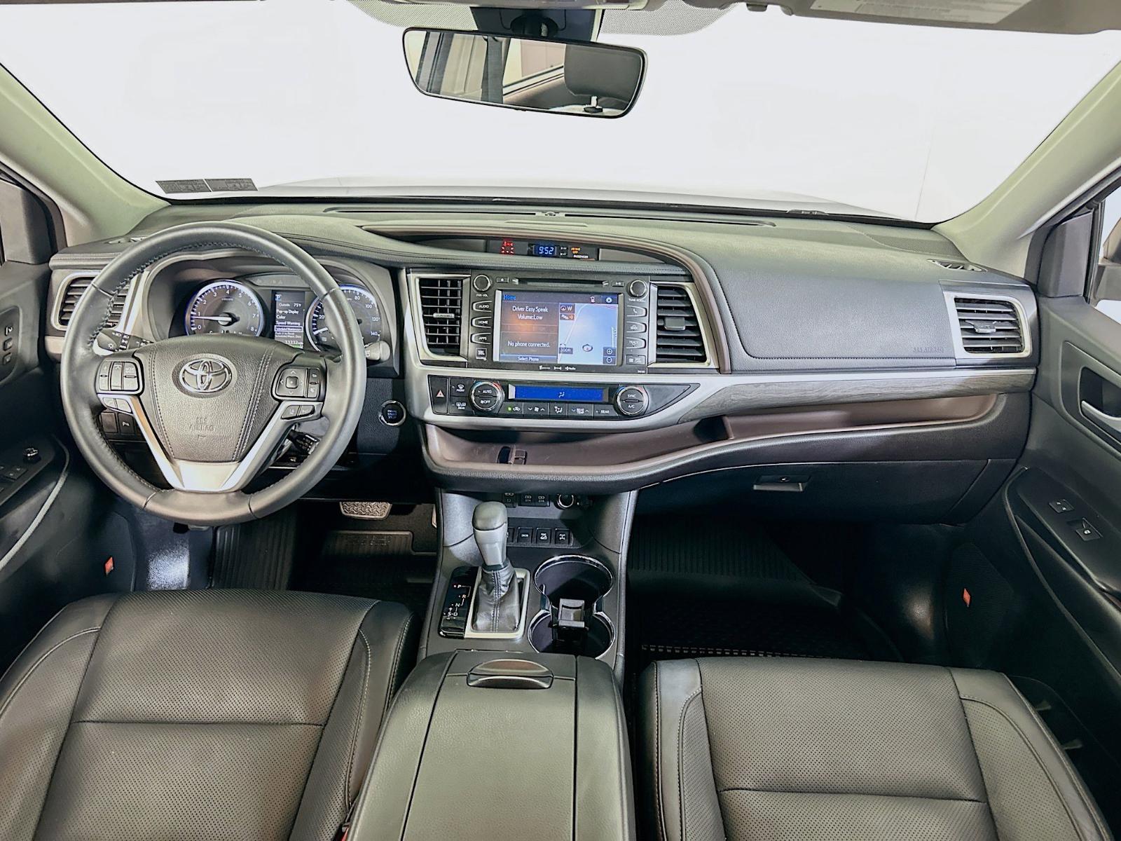 2018 Toyota Highlander Vehicle Photo in Langhorne, PA 19047