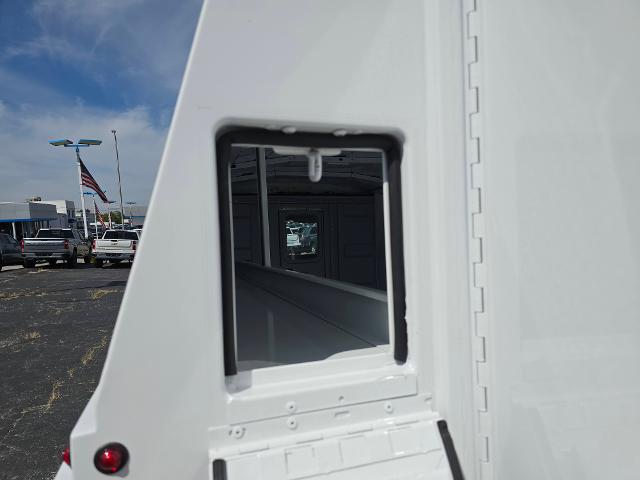 2025 Chevrolet Express Commercial Cutaway Vehicle Photo in INDEPENDENCE, MO 64055-1314