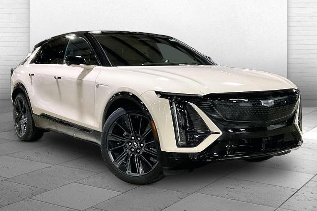 2027 Cadillac LYRIQ Vehicle Photo in KANSAS CITY, MO 64114-4545