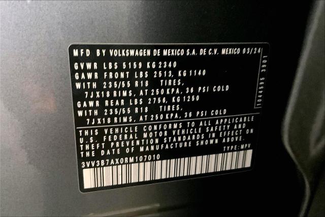 2024 Volkswagen Tiguan Vehicle Photo in KANSAS CITY, MO 64114-4502