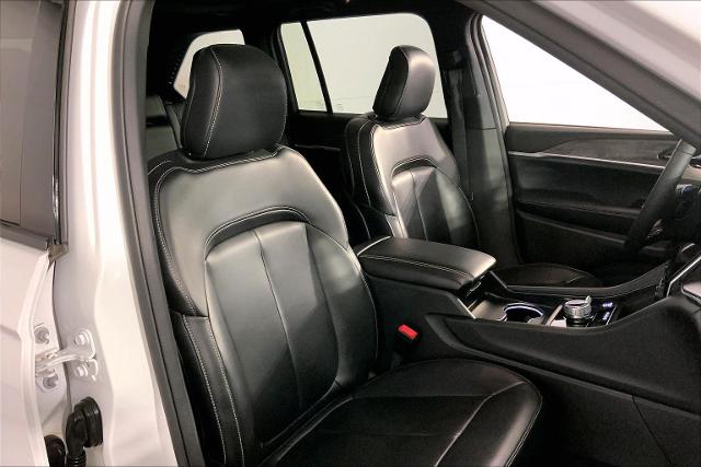 2024 Jeep Grand Cherokee Vehicle Photo in INDEPENDENCE, MO 64055-1314