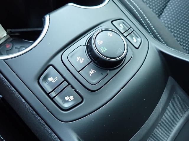 2024 GMC Terrain Vehicle Photo in ZELIENOPLE, PA 16063-2910