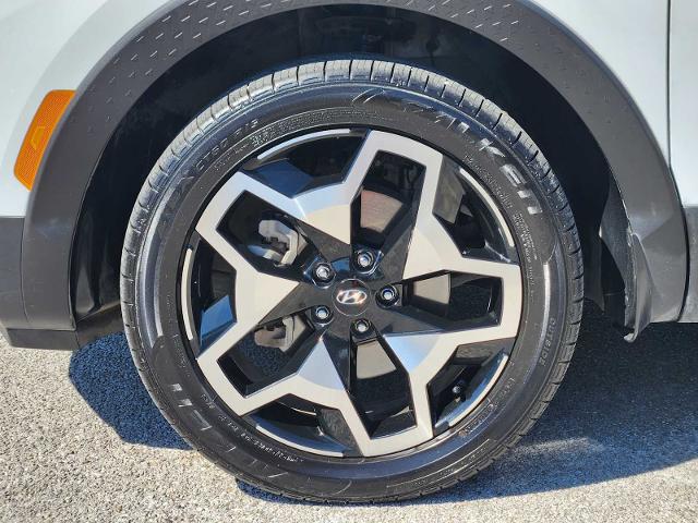 2022 Hyundai SANTA CRUZ Vehicle Photo in DENTON, TX 76210-9321