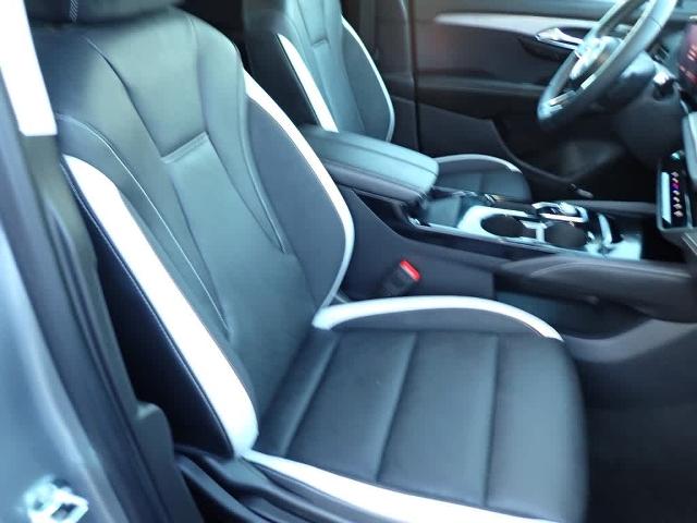 2025 Buick Envision Vehicle Photo in ZELIENOPLE, PA 16063-2910