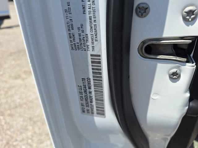 2022 RAM 2500 photo 27 of 28