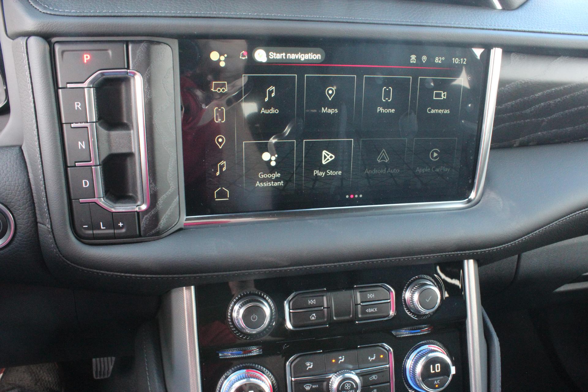 2024 GMC Yukon XL Vehicle Photo in AURORA, CO 80012-4011