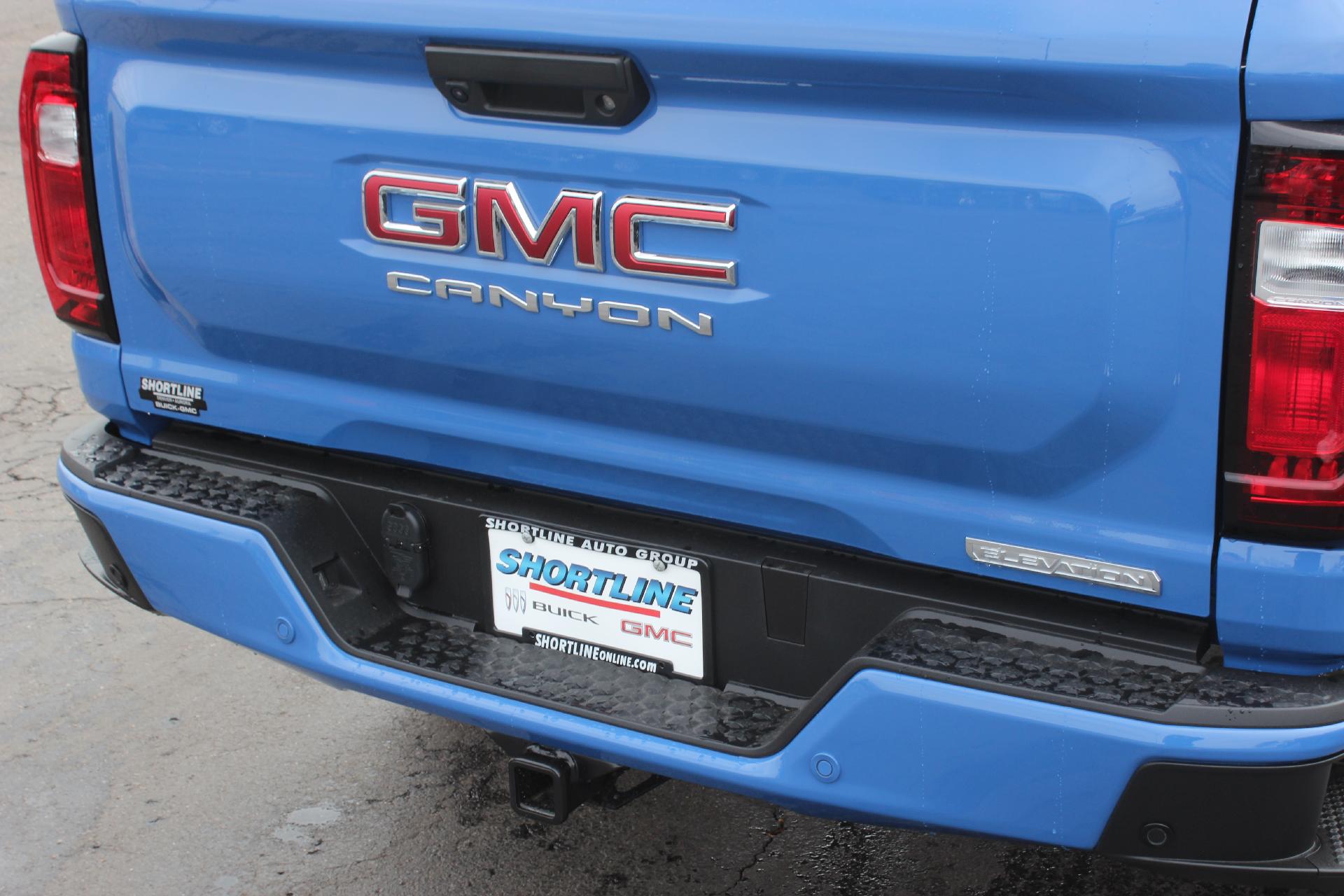 2025 GMC Canyon Vehicle Photo in AURORA, CO 80012-4011