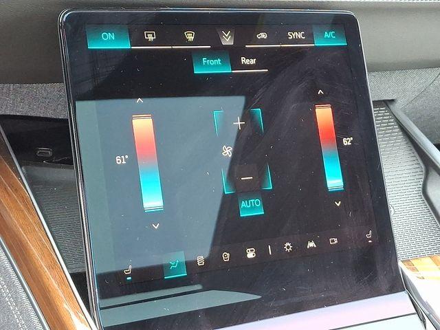 2025 Cadillac Escalade Vehicle Photo in DANBURY, CT 06810-5034