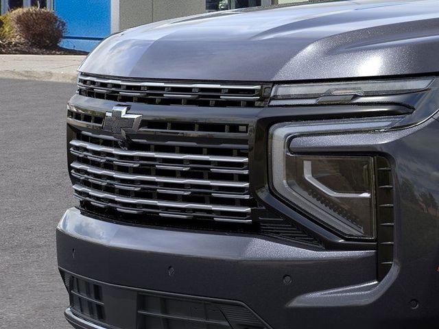 2025 Chevrolet Suburban Vehicle Photo in DANBURY, CT 06810-5034