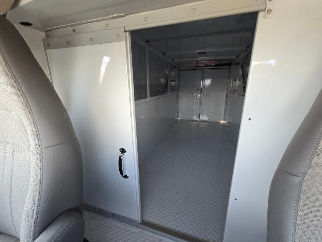 2025 Chevrolet Express Commercial Cutaway Vehicle Photo in INDEPENDENCE, MO 64055-1314