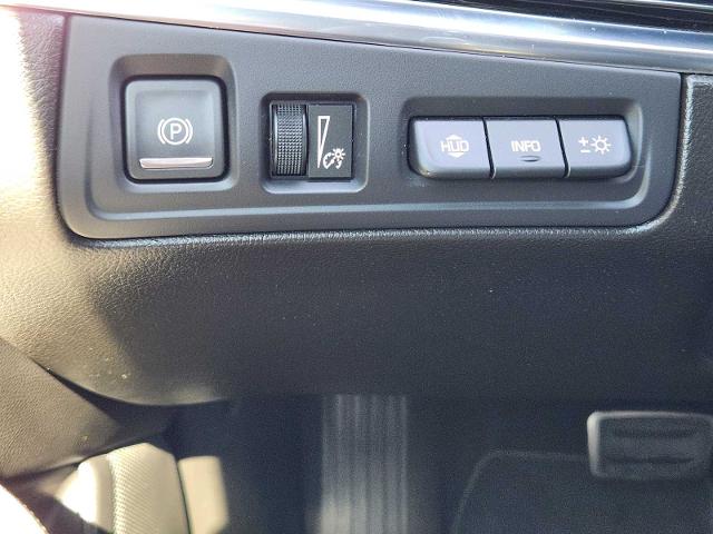 2023 Cadillac XT6 Vehicle Photo in DENTON, TX 76210-9321