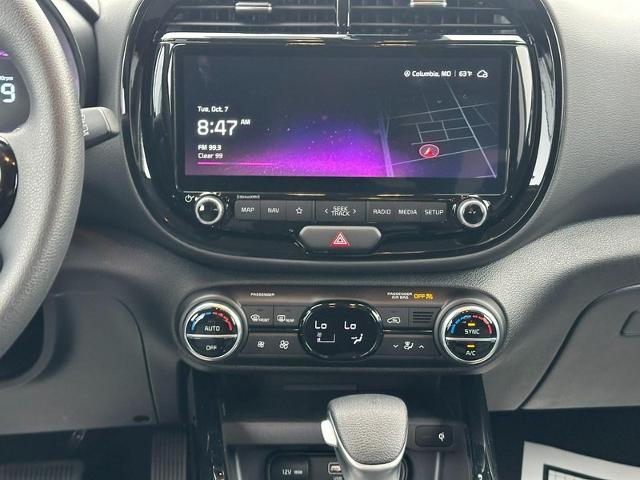 2025 Kia Soul Vehicle Photo in COLUMBIA, MO 65203-3903